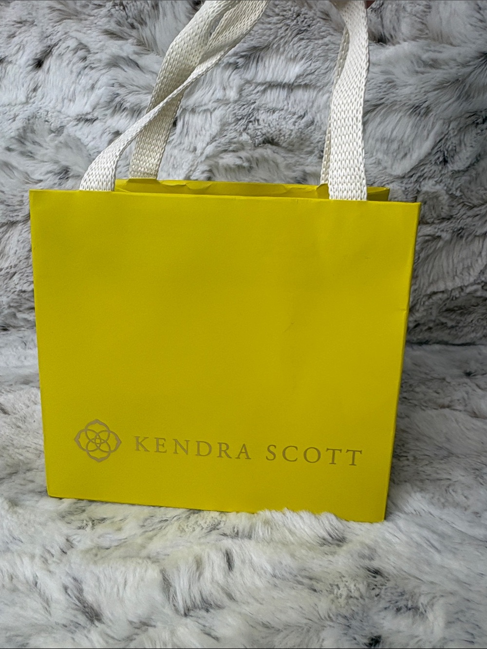 Kendra Scott Gift Bag with White Handles